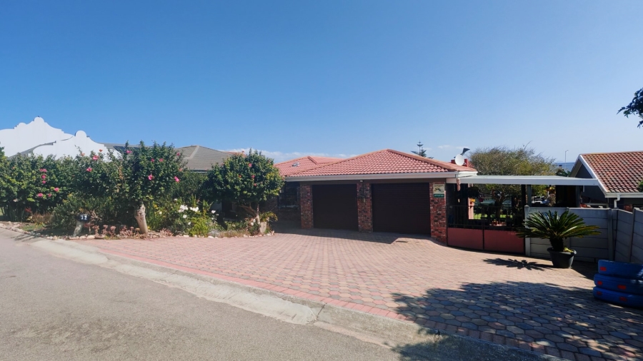 3 Bedroom Property for Sale in Fraaiuitsig Western Cape